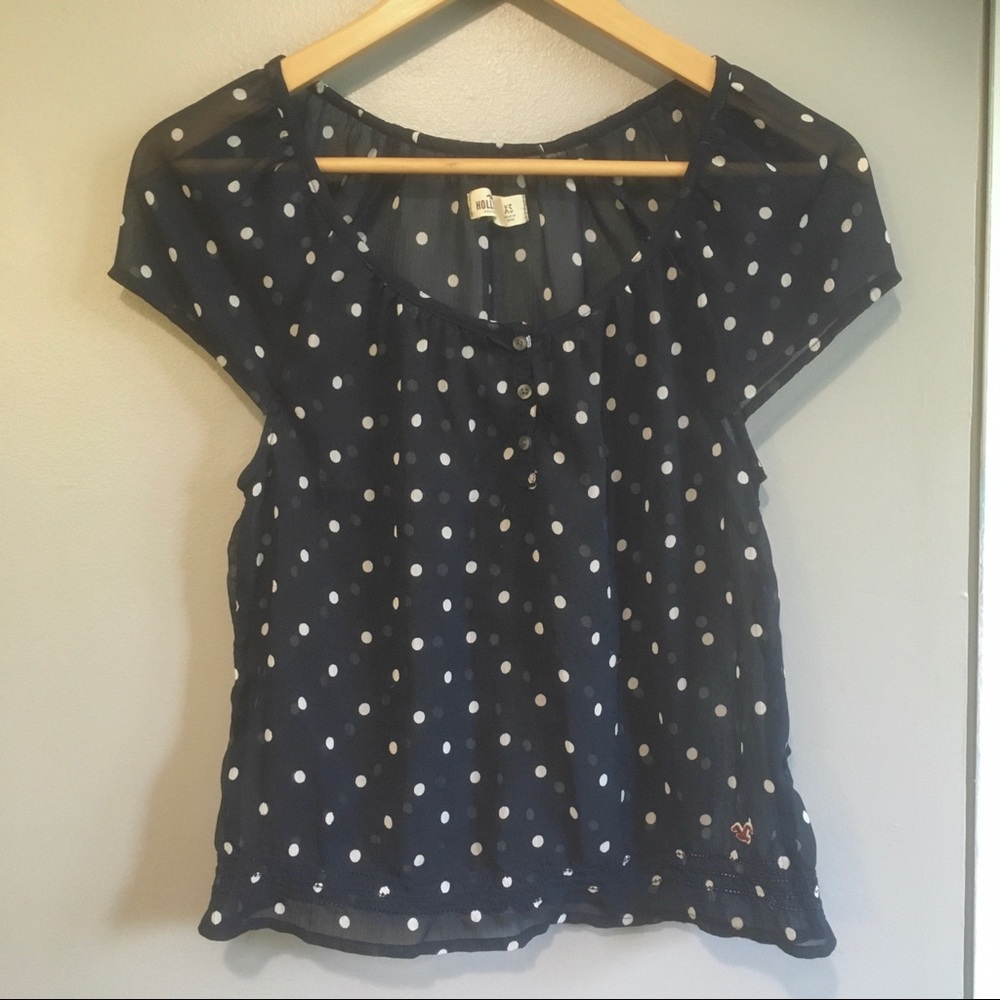 SALE ⚡️3/20⚡️ Hollister polka dot top